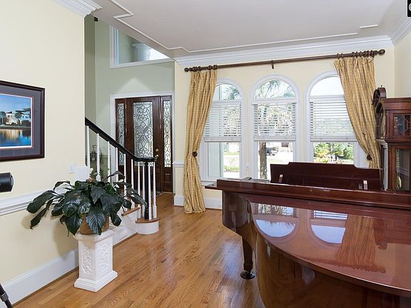 5th image of 419 Aiken Hunt Cir
