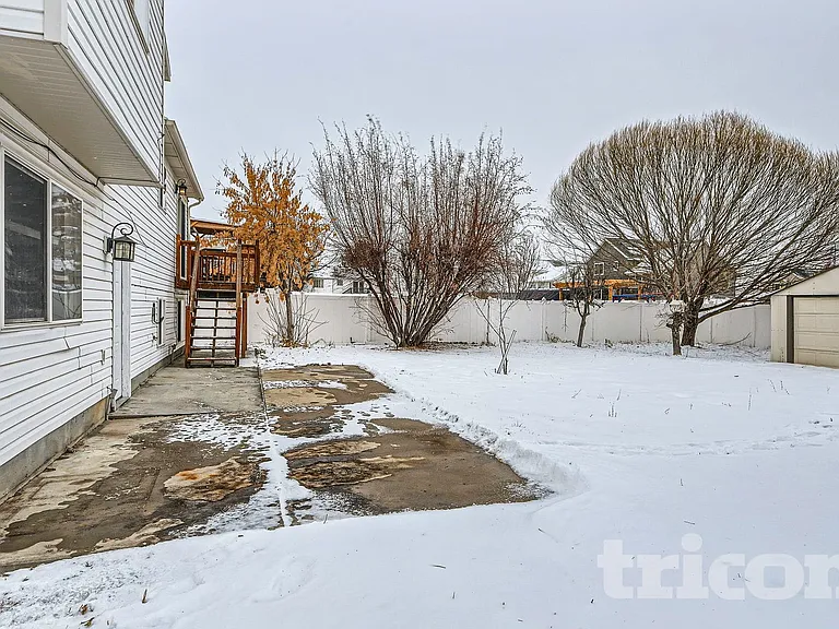 5206 S Midland Dr — Photo 3