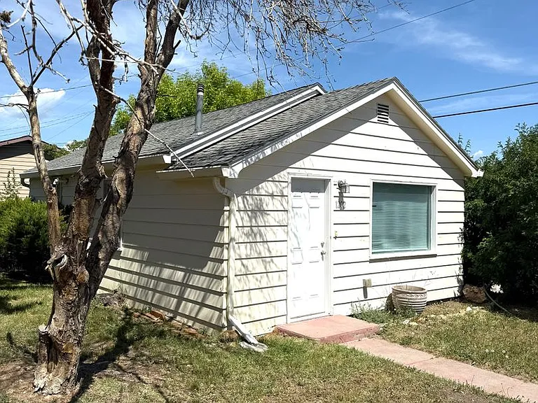 1202 Garfield St — Photo 6