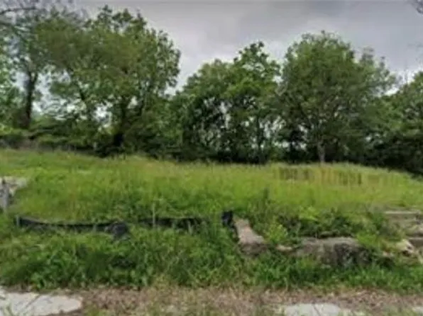 5014 Agnes Ave, Kansas City, MO 64130