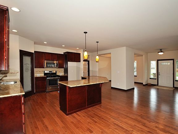 3rd image of 7116 Interurban Blvd
