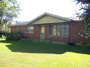 49 Poplar Rd, Yorkville, IL 60560