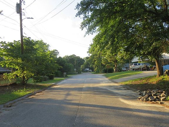 4th image of 308 Prescott Dr