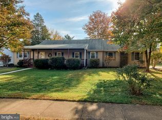 7417 Howard Ct, Falls Church, VA 22043