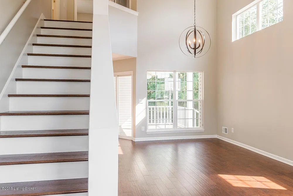 10503 Hite Creek Rd — Photo 2