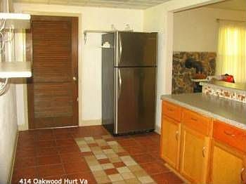 1st image of 414 Oakwood Dr