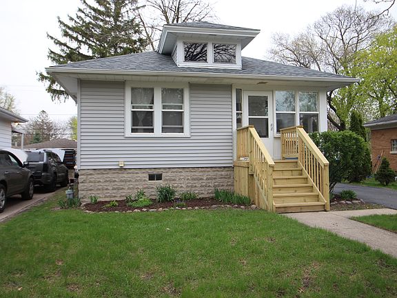 3rd image of 1218 N Prairie Ave