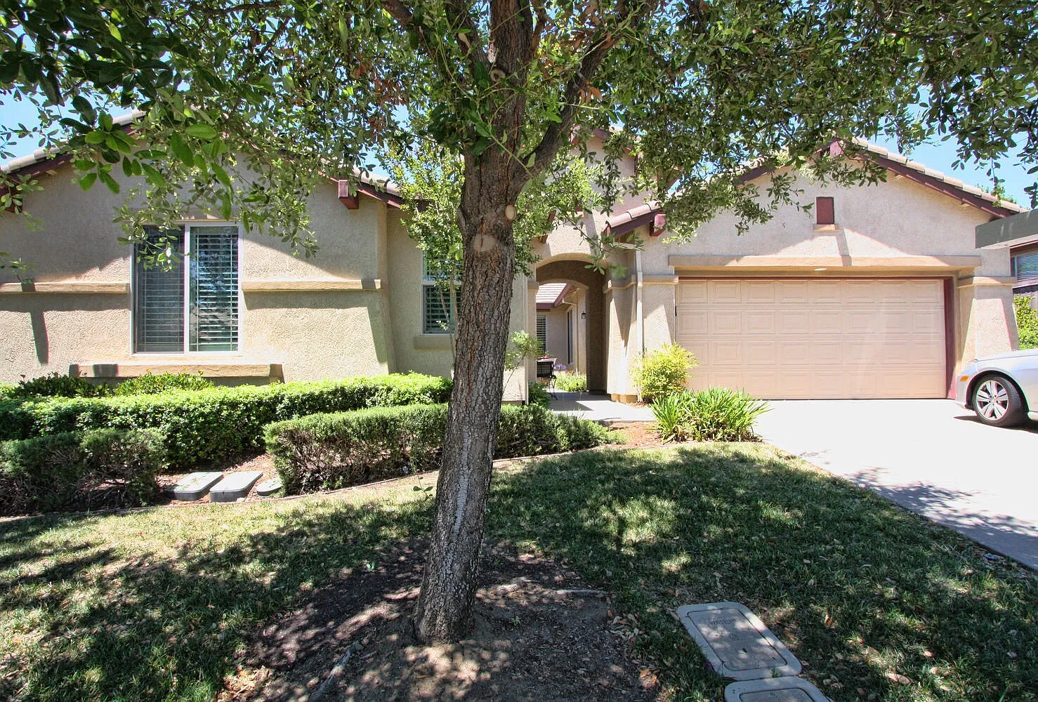 5096 Garlenda Dr photo 1