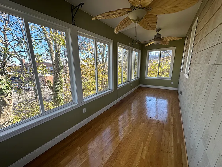 rear porch, 3-4 season.