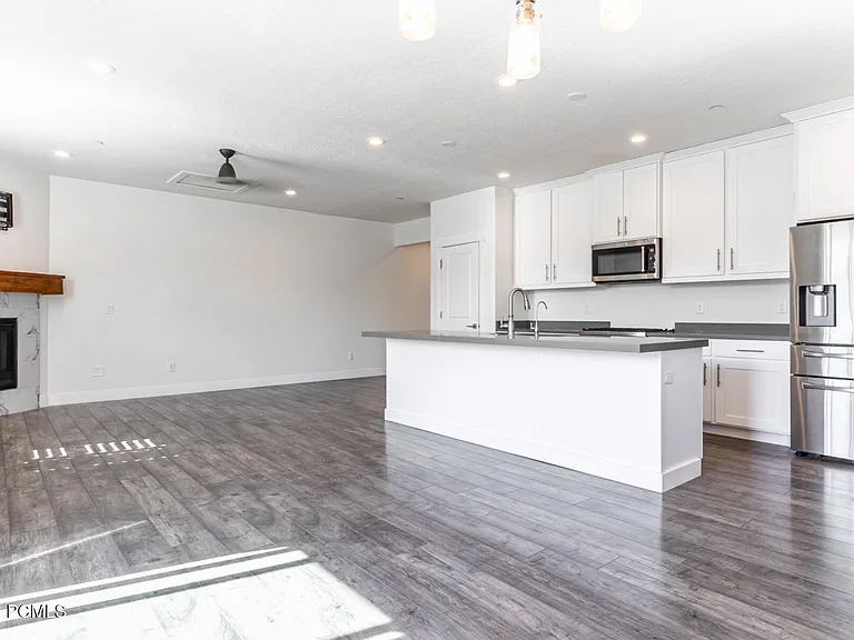 3359 Quarry Springs Dr — Photo 6