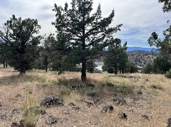Juniper Peak Rd Unit 3, Weed, CA 96094
