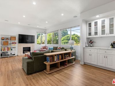 1500 Camden Ave APT 2E, Los Angeles, CA, 90025