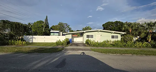 3391 SW 21st St Photo 1