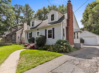 1319 Mayfield Ave NE, Grand Rapids, MI 49505