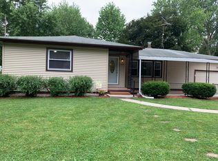 530 Community St, Lansing, MI 48906