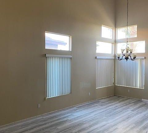 3rd image of 6583 Darcena St