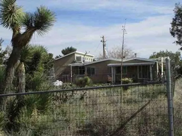 1948 Smoke Tree Rd, Pinon Hills, CA 92372