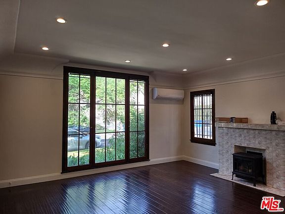 4th image of 1126 S Highland Ave