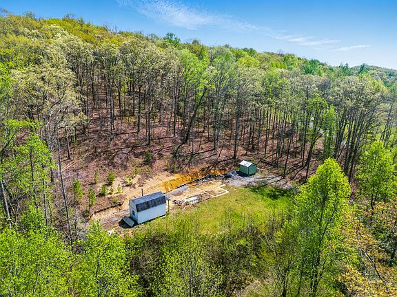 4th image of 376 County Road 184