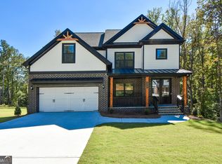 8275 Crooked Creek Dr, Cumming, GA 30028