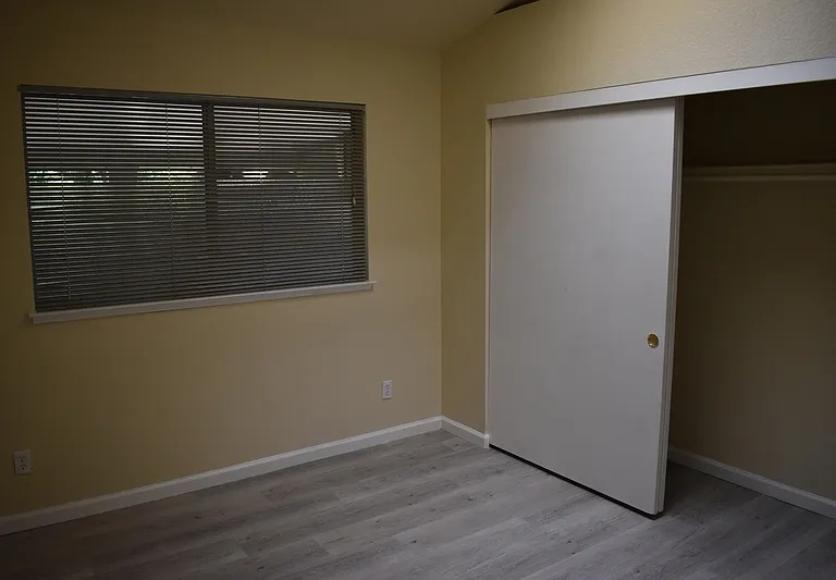 4790 Winona Way — Photo 19