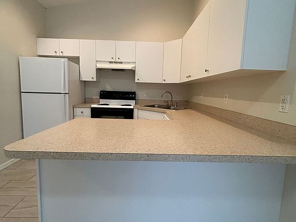 4th image of 1510 Andalusia Blvd