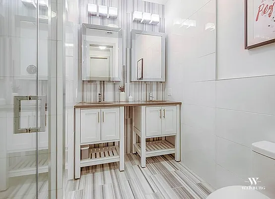 Sold by Warburg | media 27