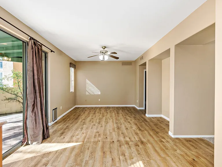 953 W Calle Carasol — Photo 11