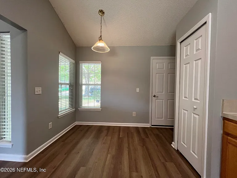 8382 Stelling Dr S — Photo 7