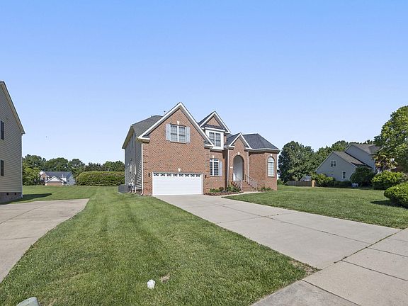2nd image of 106 Beckford Rd