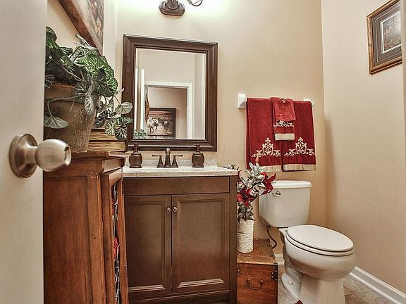 4th image of 4316 White Spruce Ln