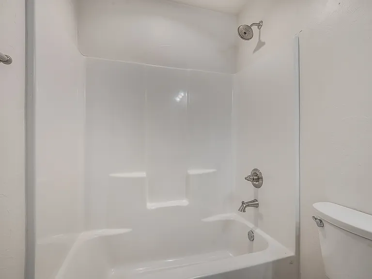 818 W Nevada Ave — Photo 35