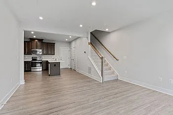 599 Weaver Brook Walk #A — Photo 2