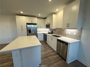 6114 Valencia St #202, Corona, CA 92880