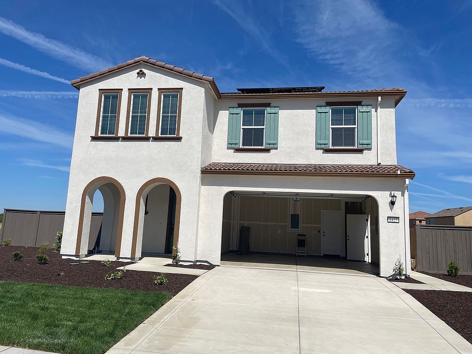 Rental Listed House - Front entrance view