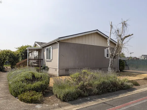145 Carmel Dr, Sublimity, OR 97325