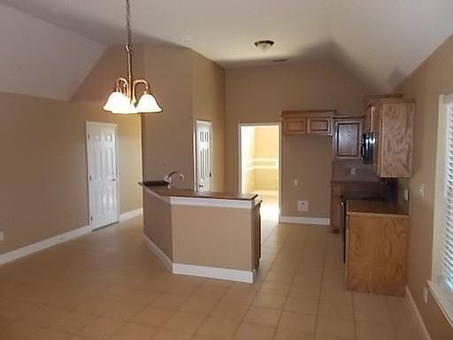 4th image of 7702 Tuscany Dr