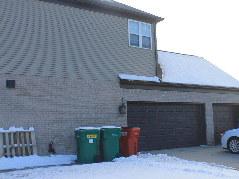 2nd image of 48862 Michaywe Dr