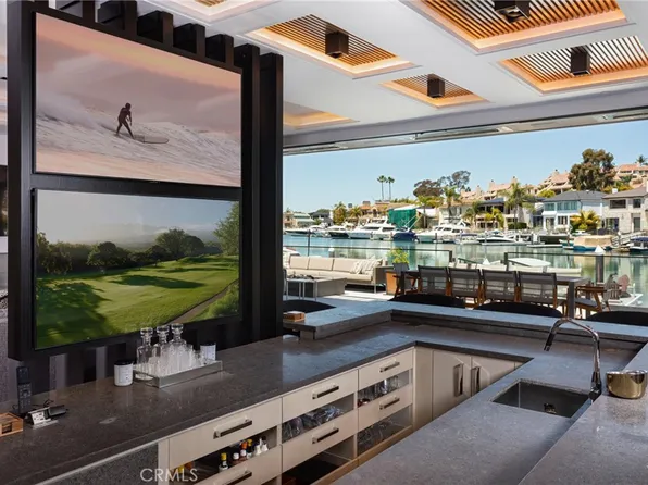 660 Harbor Island Dr, Newport Beach, CA 92660