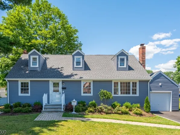 4 Van Duyne Ave, Riverdale Boro, NJ 07457
