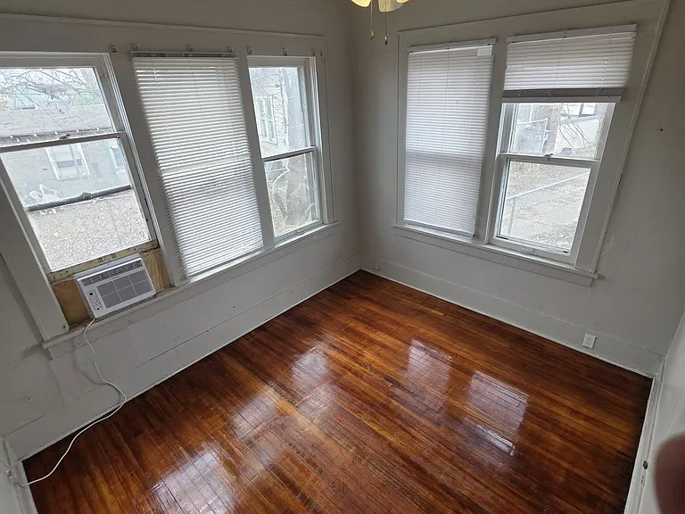 1401 Monroe St #B — Photo 7