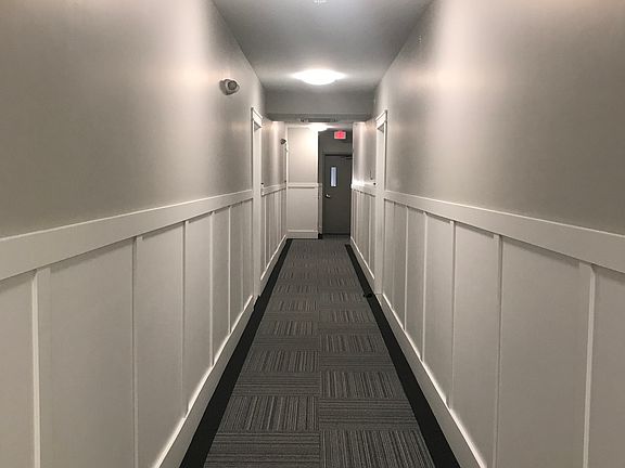 3rd image of 300 Harbour Close #P
