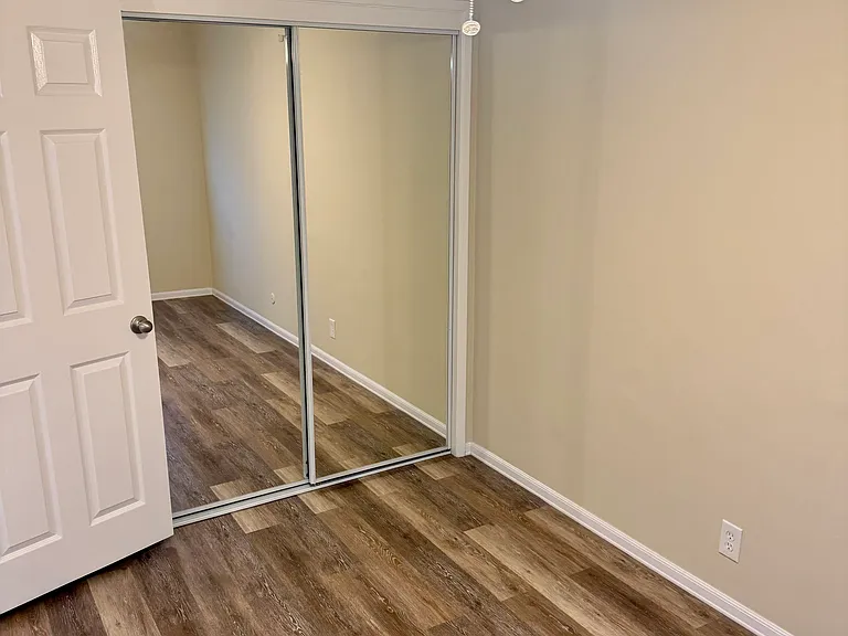 2346 Santa Ana Ave — Photo 20