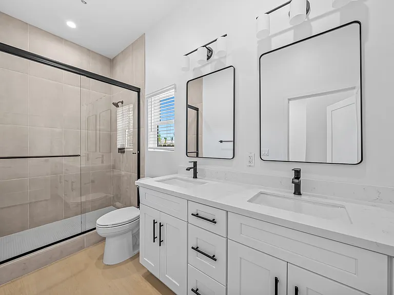 131 Diana St #13 — Photo 18