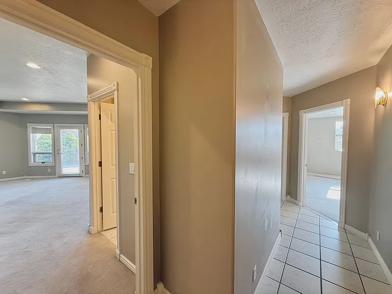 825 N Capitol Blvd — Photo 51