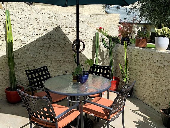 3rd image of 15 Pueblo Vista St