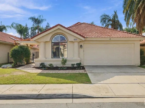 8213 New Castle St, Bakersfield, CA 93311