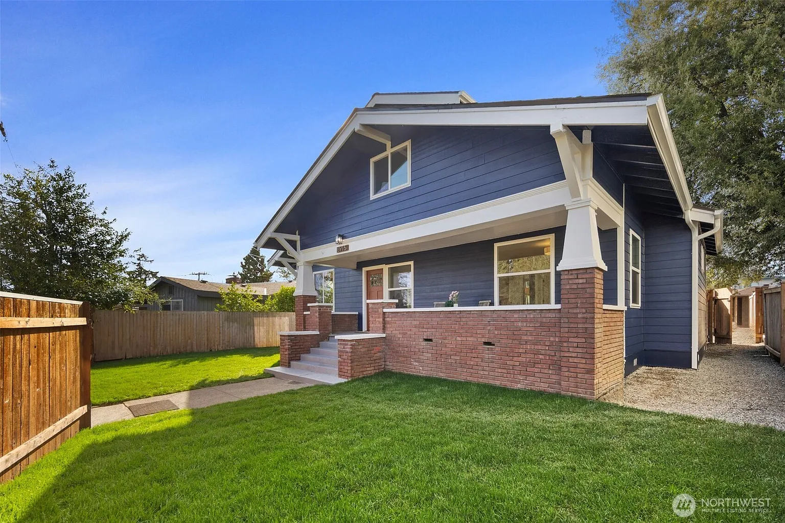 6915 Seward Park Avenue S photo 1