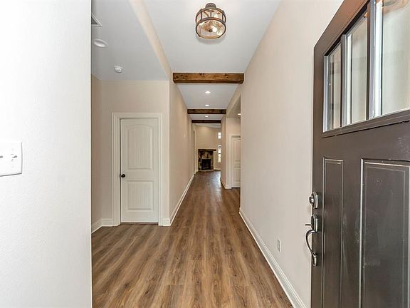 3rd image of 509 Betchan St