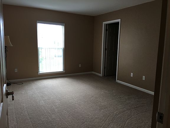 5th image of 51808 Lionel Ln